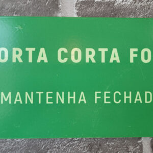 Placa Fotoluminescente Porta Corta Fogo